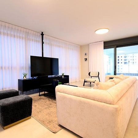 Mini Penthouse Near The Beach ネタニア エクステリア 写真