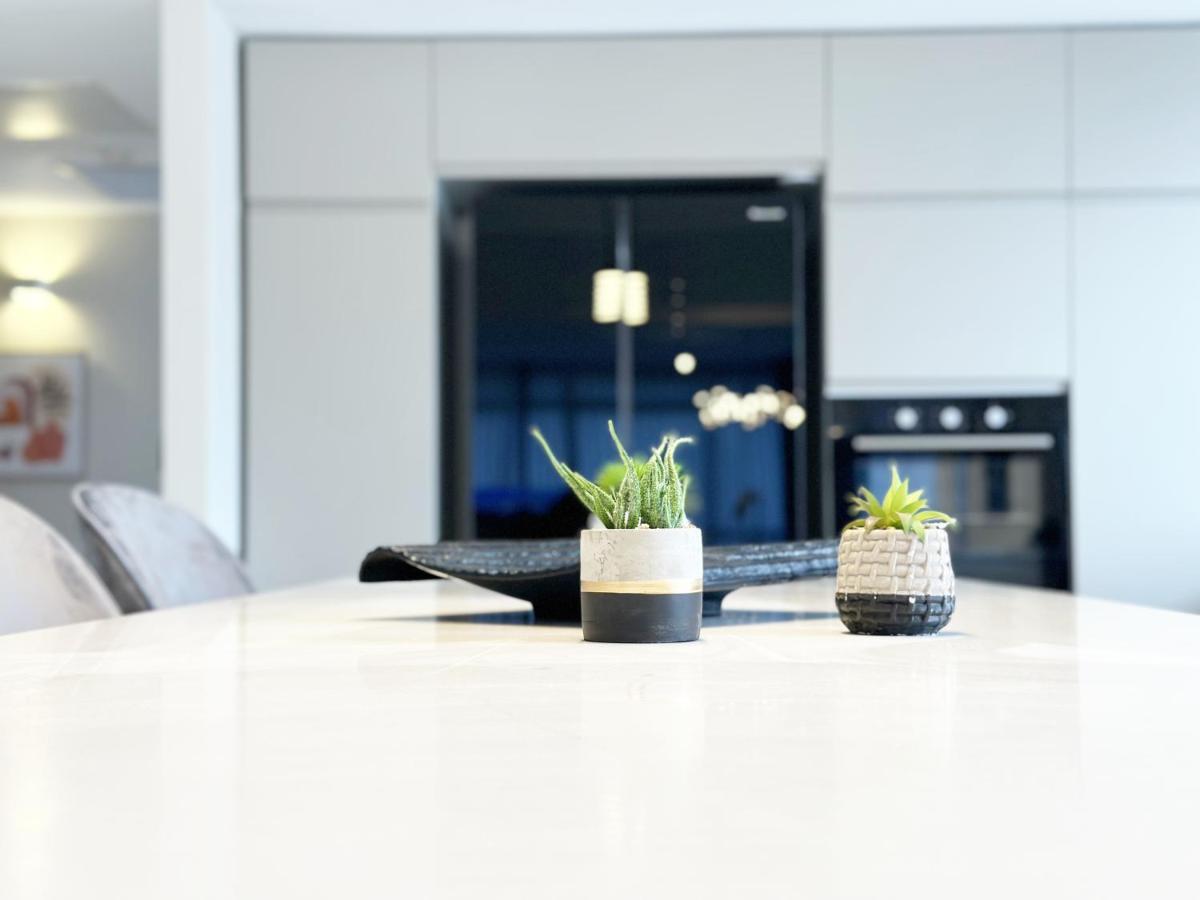 Mini Penthouse Near The Beach ネタニア エクステリア 写真