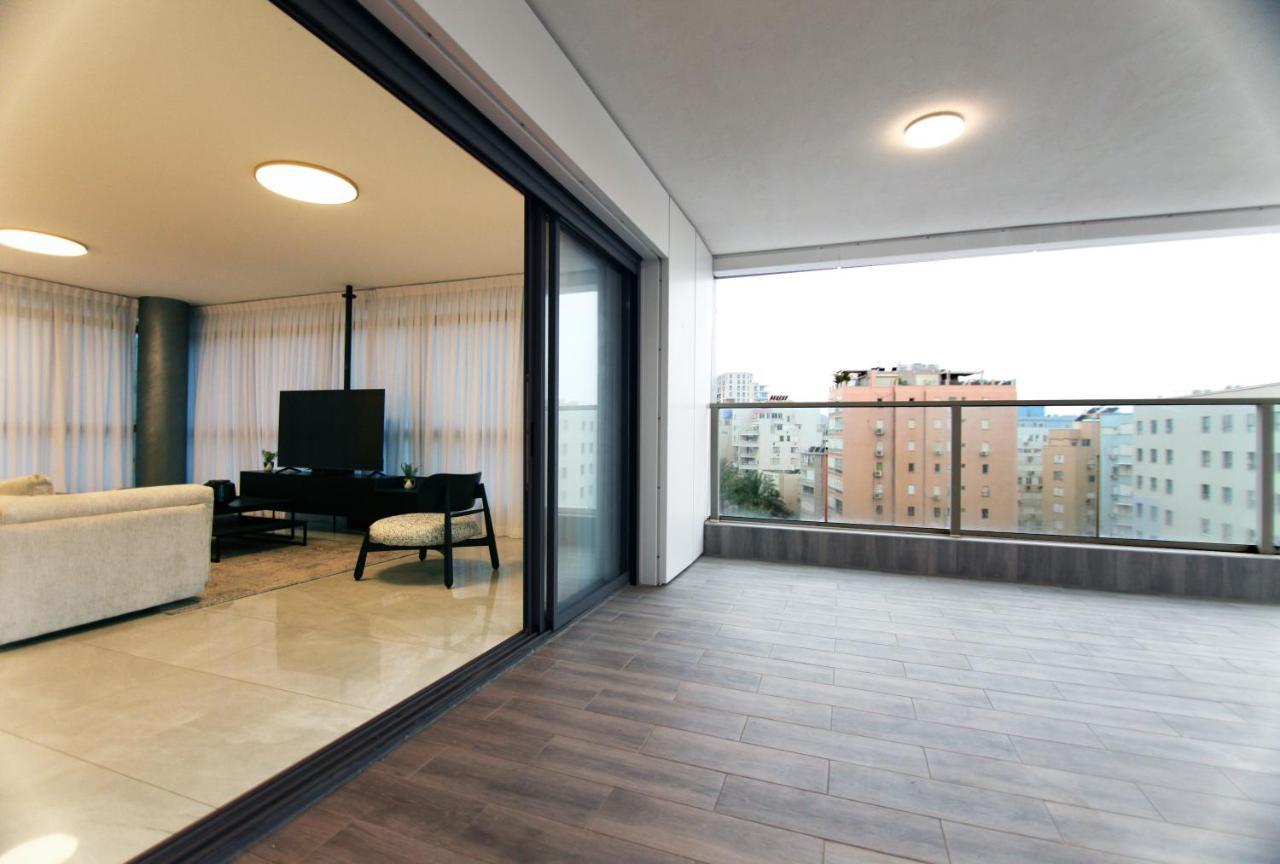 Mini Penthouse Near The Beach ネタニア エクステリア 写真