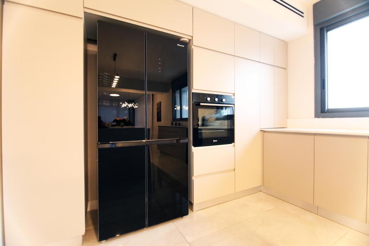 Mini Penthouse Near The Beach ネタニア エクステリア 写真