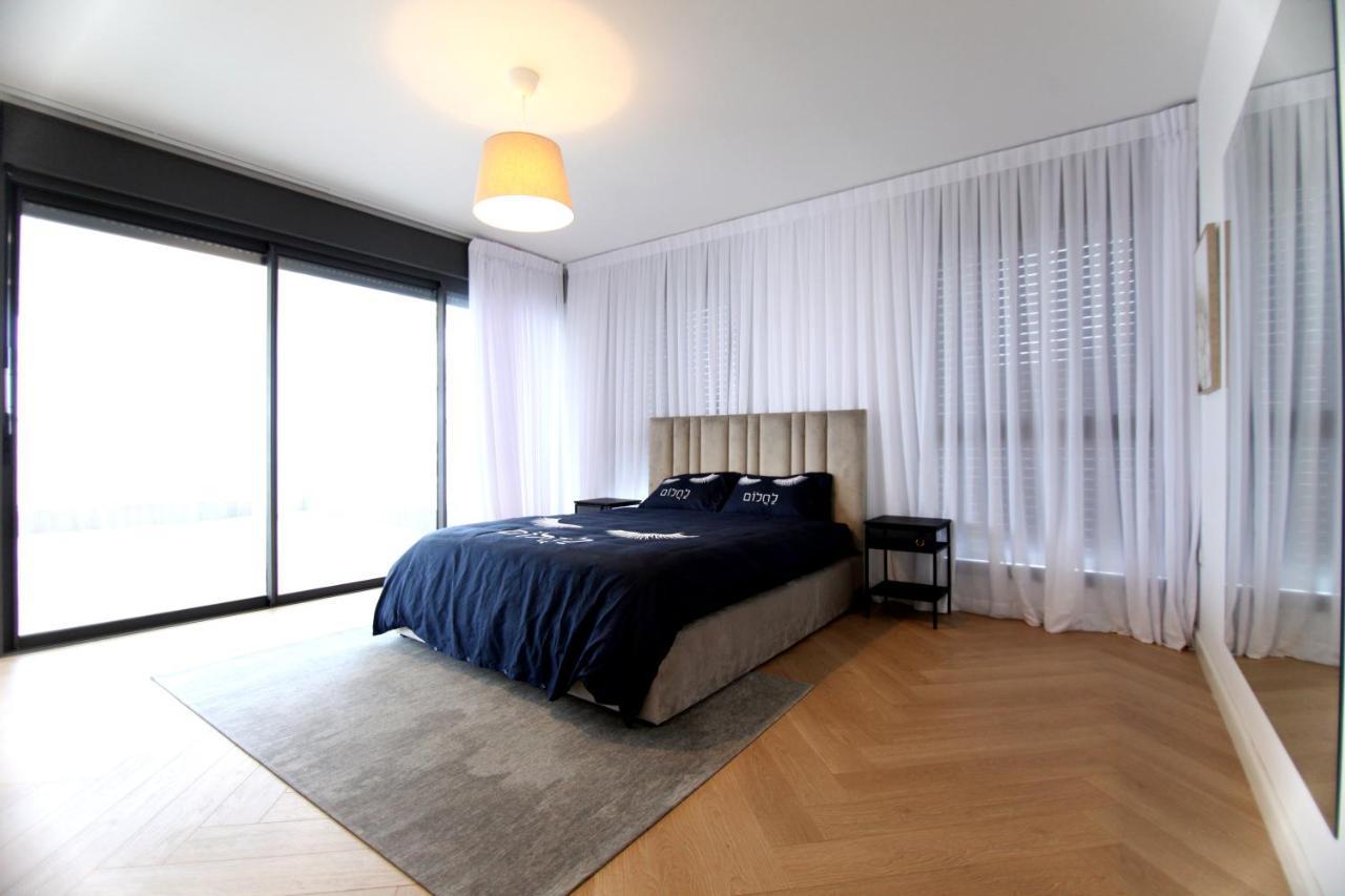 Mini Penthouse Near The Beach ネタニア エクステリア 写真