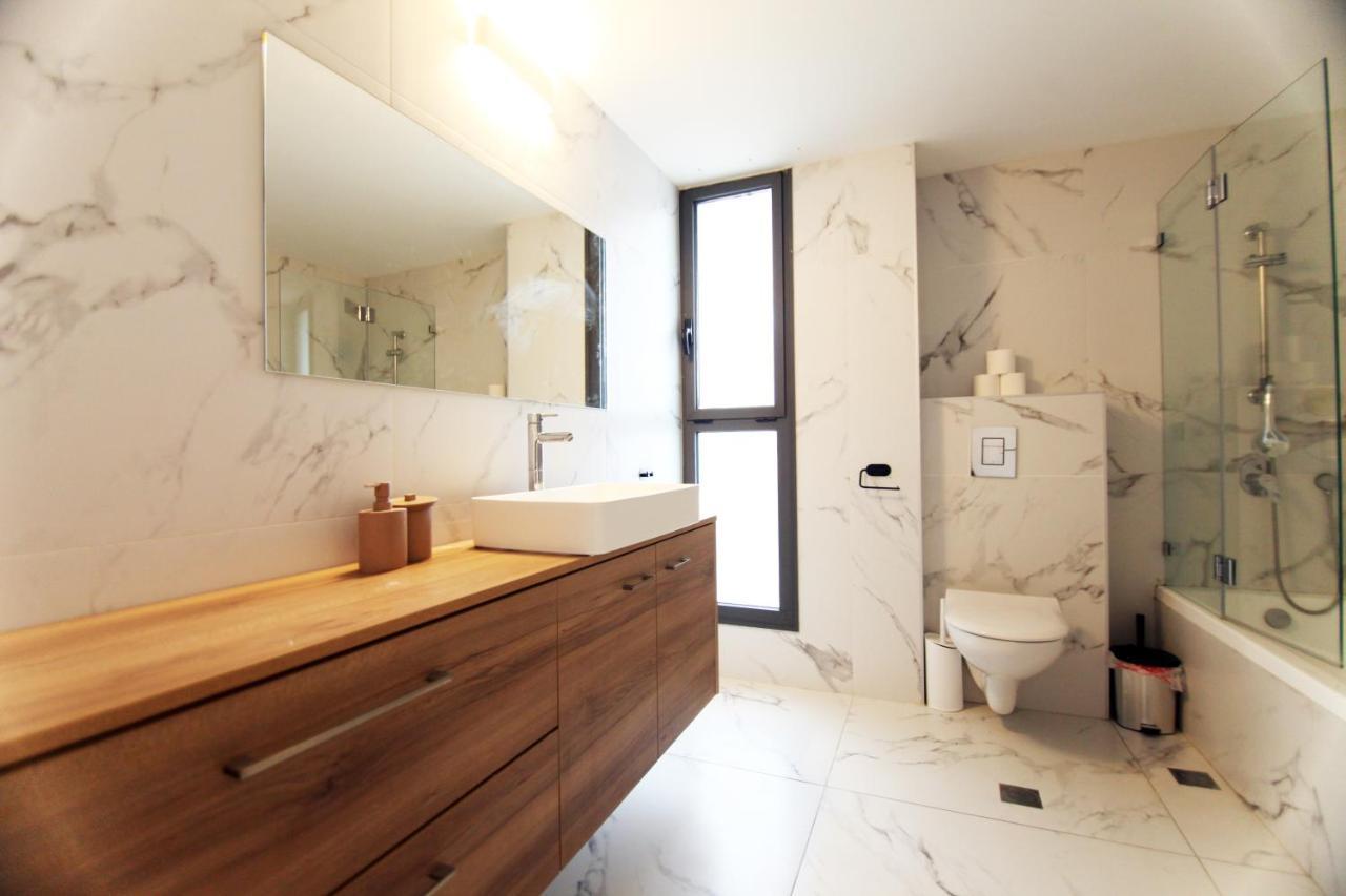 Mini Penthouse Near The Beach ネタニア エクステリア 写真